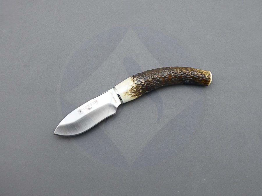 Cuchillo de monte Joker Topo con mango de asta de ciervo y hoja de acero inoxidable Mova