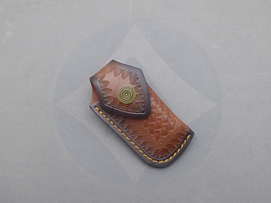 Funda de piel marrón para navaja con trabilla para cinturón Barbaric